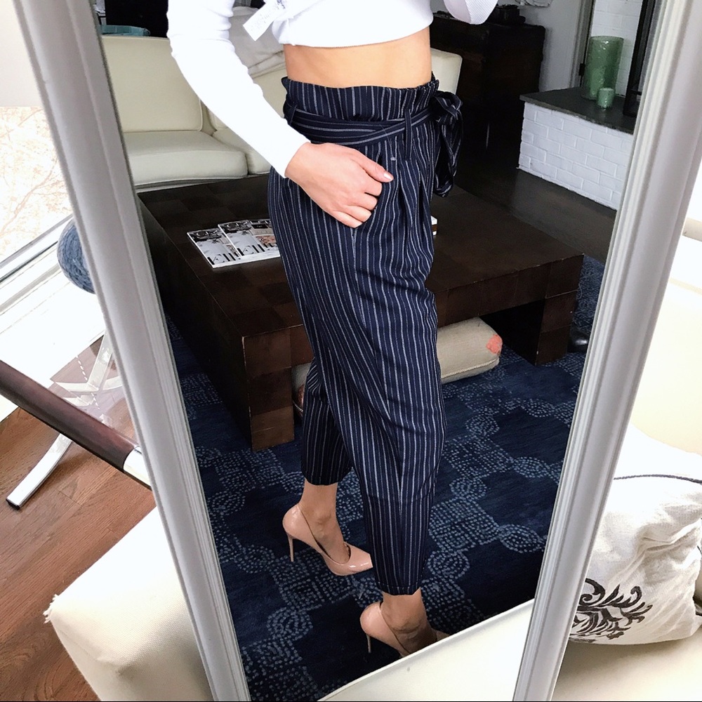 S/1️⃣2️⃣ - Dark Blue/White Stripe Baggy Pants! 💙 - Picture 3 of 8